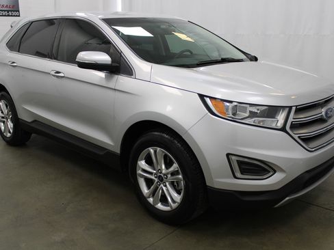 Used 2015 Ford Edge SEL w/ Equipment Group 201A AWD/4WD image 4
