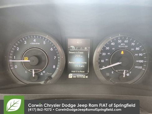 Used 2016 Toyota Sienna L image 22