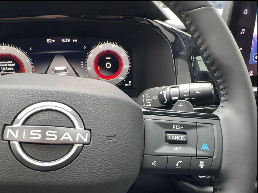 Used 2026 Nissan Pathfinder Platinum w/ Cargo Package FWD image 46