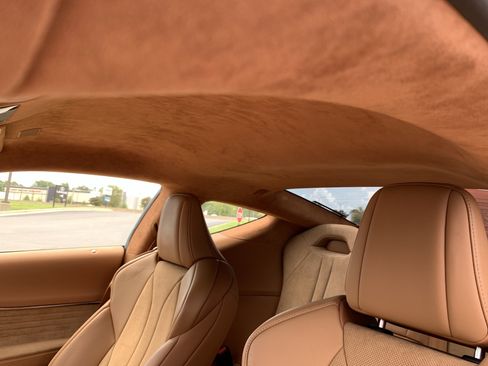 Used 2021 Lexus LC 500 Coupe w/ Performance Package RWD image 28