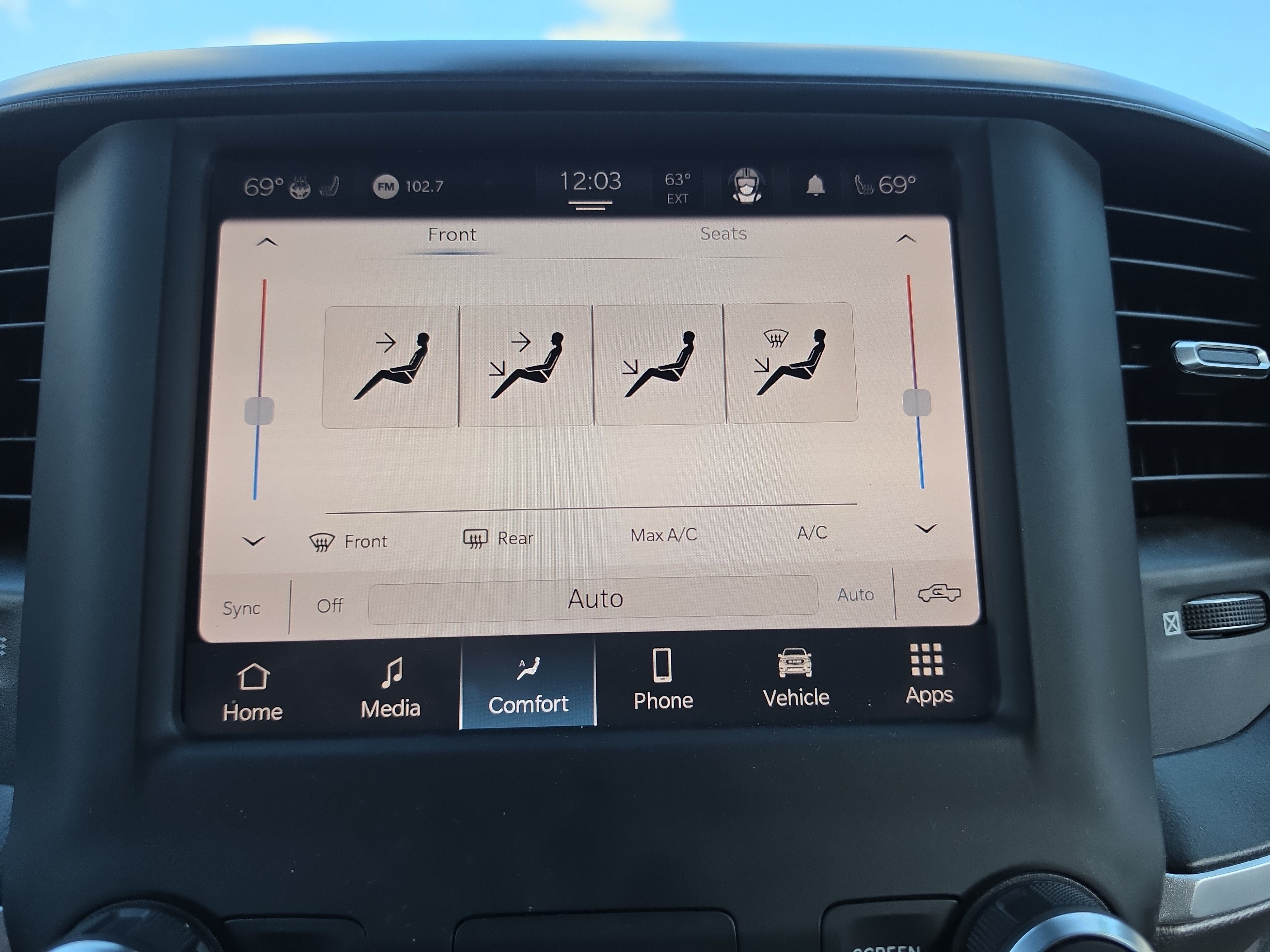 Used 2022 RAM 1500 Big Horn AWD/4WD image 30