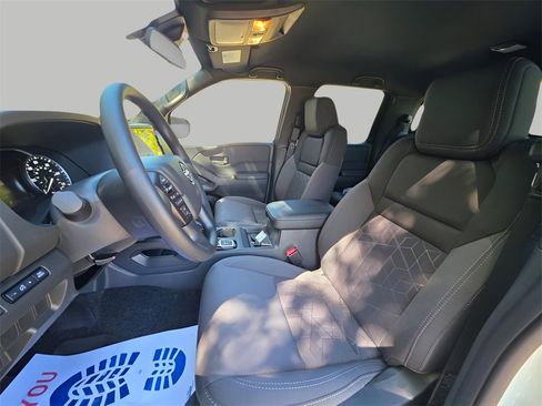 New 2026 Nissan Frontier SV image 19