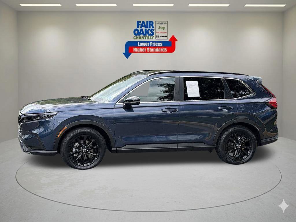 Used 2025 Honda CR-V Sport image 11