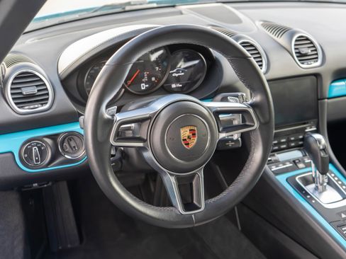 Used 2020 Porsche 718 Cayman image 14