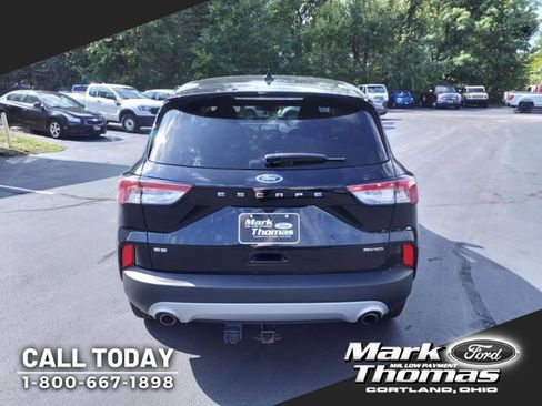 Used 2022 Ford Escape SE w/ Cold Weather Package image 4
