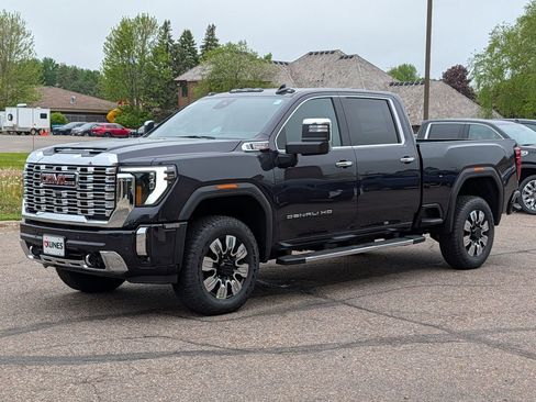 New 2026 GMC Sierra 3500 Denali w/ Denali Reserve Package AWD/4WD image 5