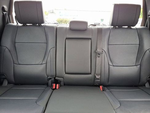 New 2026 Toyota Tundra Platinum AWD/4WD image 13
