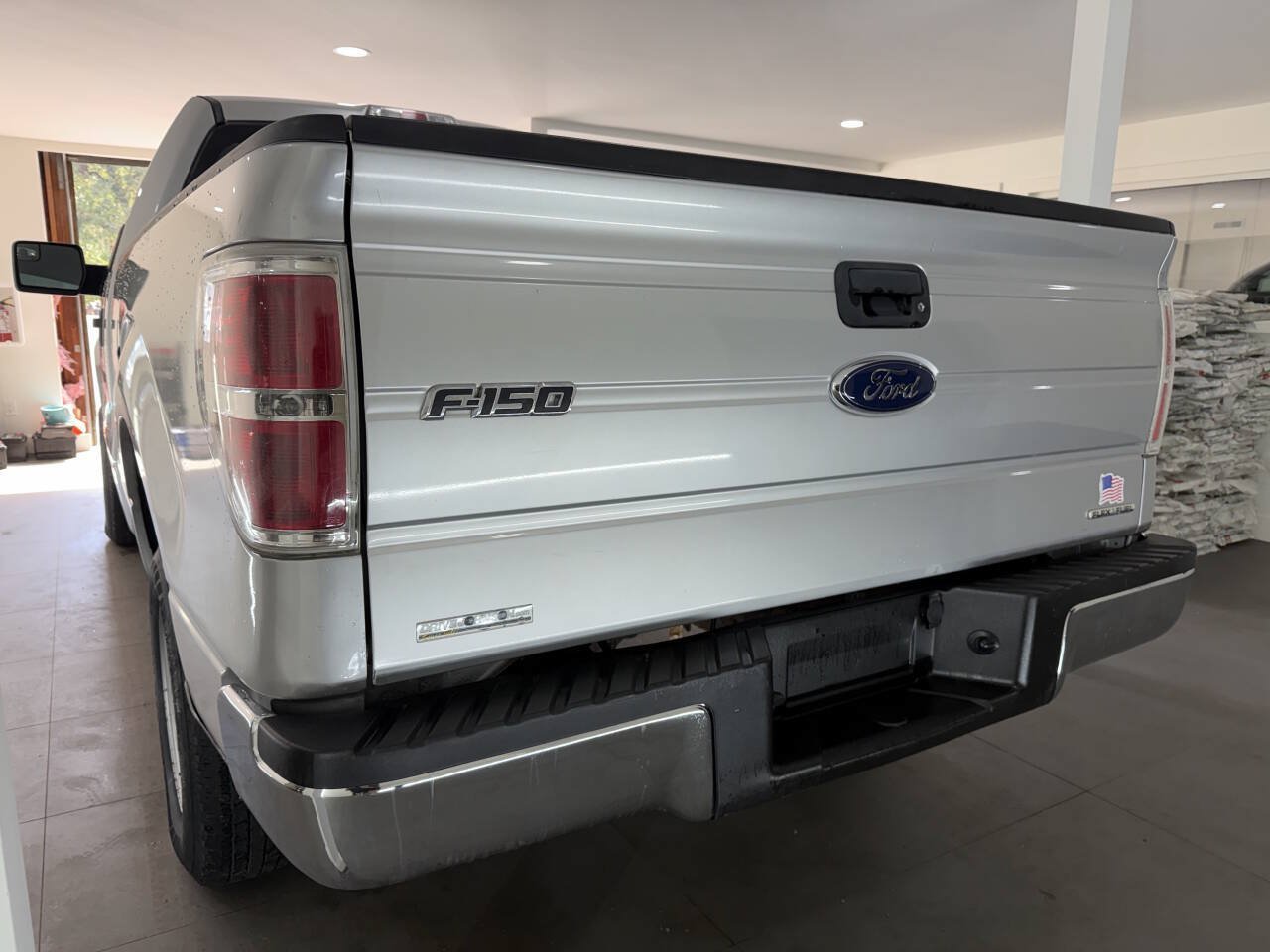 Used 2012 Ford F150 XL w/ XL Decor Group AWD/4WD image 6