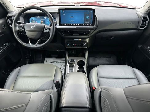 Used 2025 Ford Bronco Sport Badlands image 11