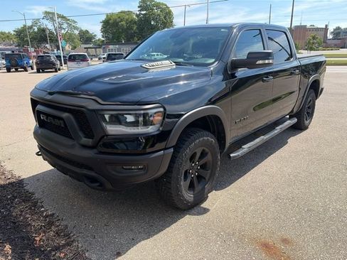 Used 2020 RAM 1500 Rebel w/ Rebel Level 1 Equipment Group AWD/4WD image 2
