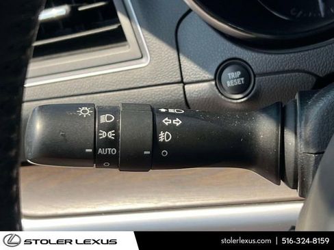 Used 2017 Subaru Outback 2.5i Touring AWD/4WD image 29