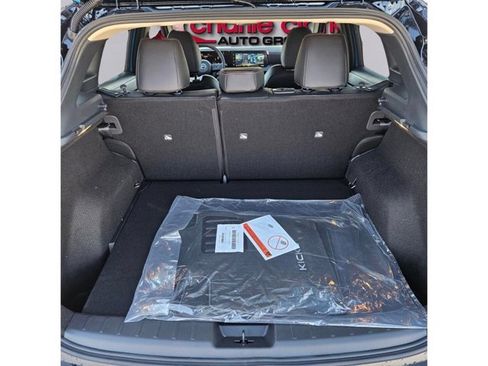 Certified 2026 Nissan Kicks SR FWD image 18