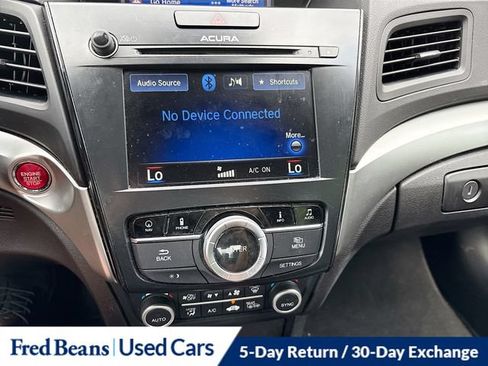 Used 2017 Acura ILX FWD image 20
