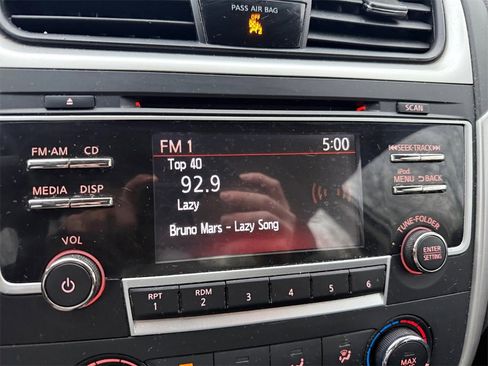 Used 2018 Nissan Altima 2.5 S w/ S Convenience Package image 17