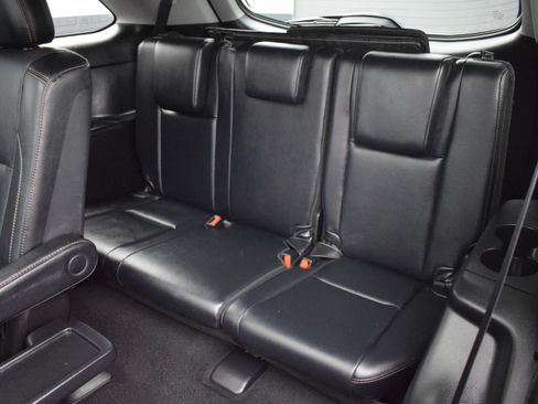 Used 2019 Toyota Highlander Limited Platinum AWD/4WD image 14