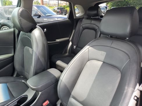 Used 2022 Hyundai Kona Limited FWD image 20