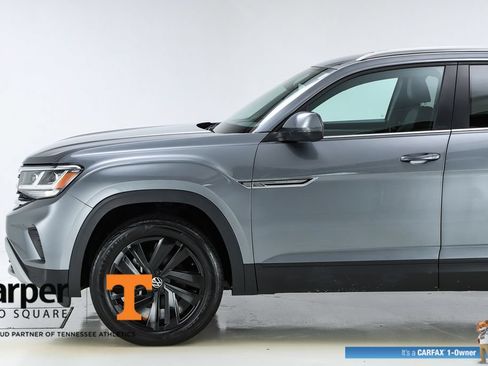 Used 2023 Volkswagen Atlas Cross Sport SE w/ Black Wheel Package FWD image 3