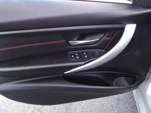 Used 2012 BMW 328i w/ Sport Package image 11