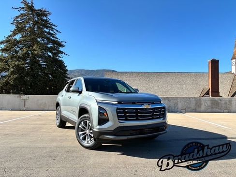 New 2026 Chevrolet Equinox LT AWD/4WD image 2