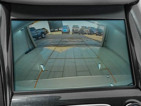 Used 2018 Chevrolet Impala LT image 21