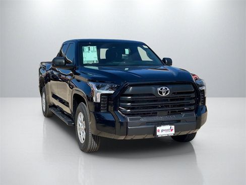 New 2026 Toyota Tundra SR image 3