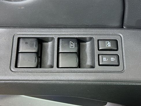 Used 2024 Nissan Frontier SL w/ Technology Package image 15