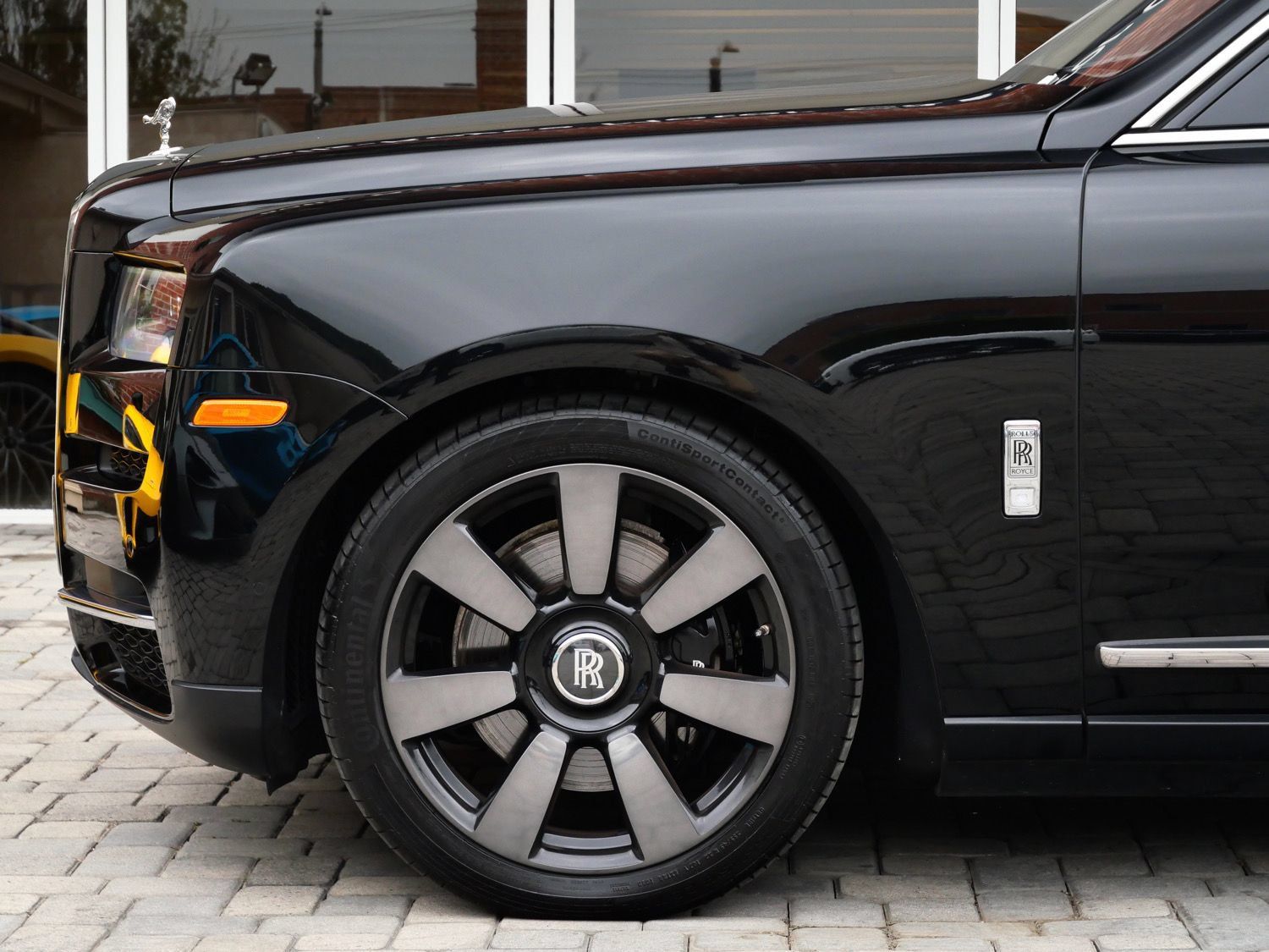 Certified 2023 Rolls-Royce Cullinan AWD/4WD image 12