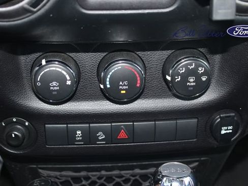 Used 2018 Jeep Wrangler Unlimited Sport S AWD/4WD image 16