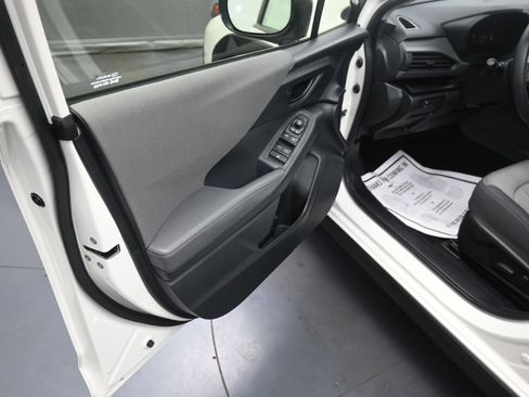 Used 2024 Subaru Crosstrek 2.0i Premium AWD/4WD image 16