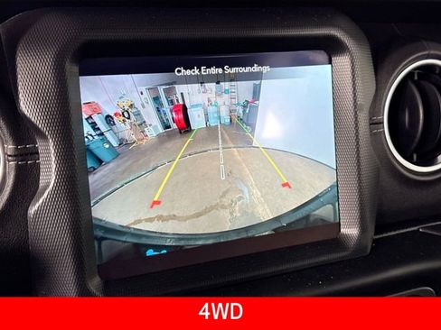 Used 2022 Jeep Wrangler Unlimited Sahara w/ Cold Weather Group image 8