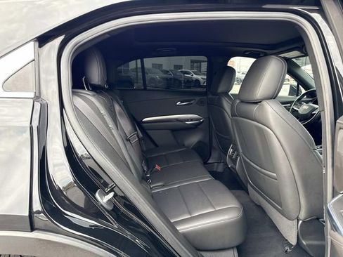 Used 2021 Cadillac XT4 Premium Luxury image 16