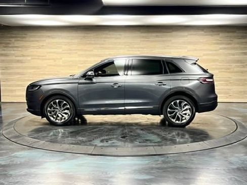 Used 2023 Lincoln Nautilus Reserve AWD/4WD image 26