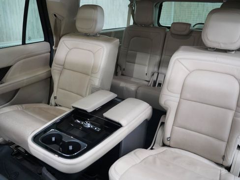 Used 2020 Lincoln Navigator L Reserve w/ Luxury Package AWD/4WD image 33