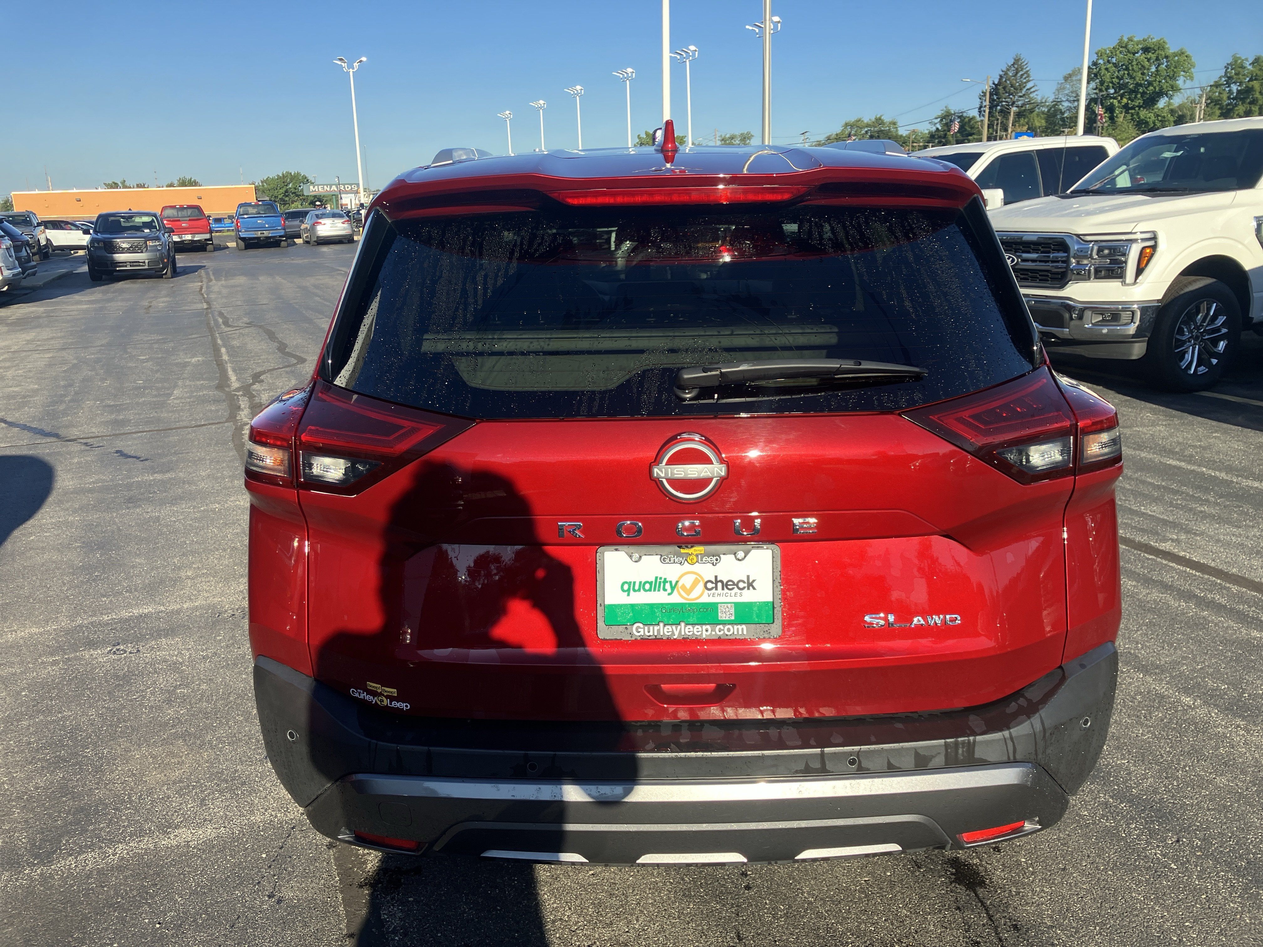 Used 2023 Nissan Rogue SL AWD/4WD image 6