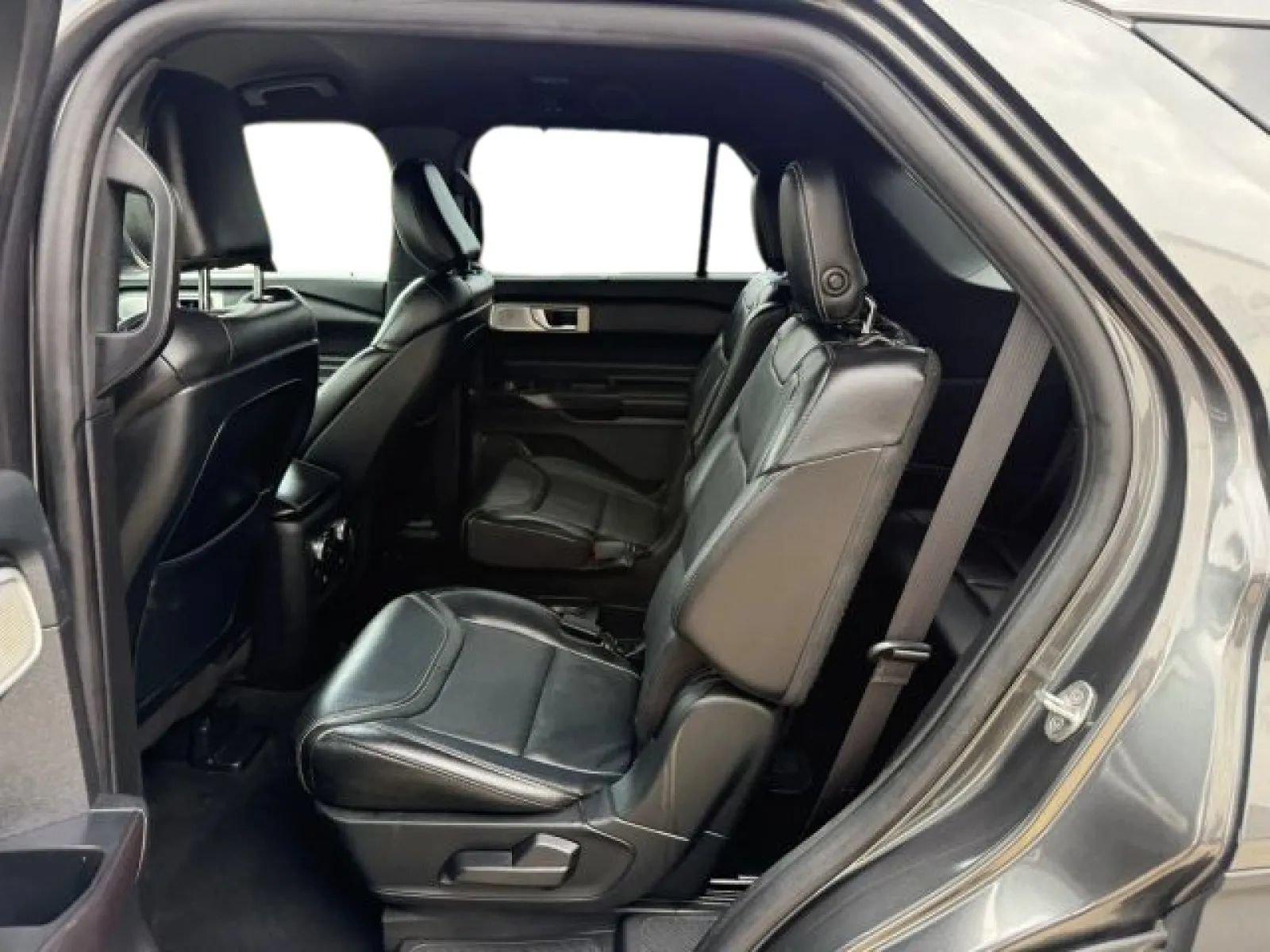 Used 2020 Ford Explorer ST w/ Premium Technology Package AWD/4WD image 14