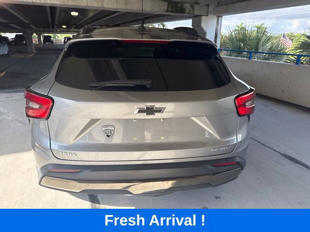 Used 2024 Chevrolet Trax ACTIV w/ Sunroof Package FWD image 20