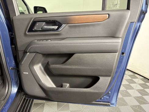 New 2026 GMC Yukon XL Denali w/ Denali Reserve Package AWD/4WD image 15