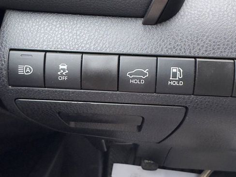 Used 2024 Toyota Camry SE image 24