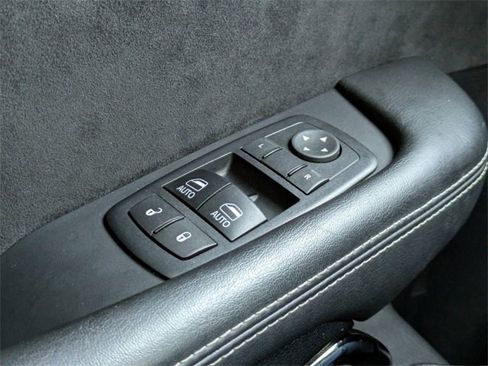 Used 2017 Dodge Challenger SRT Hellcat image 23