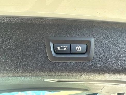 Used 2017 BMW X3 xDrive28i AWD/4WD image 22