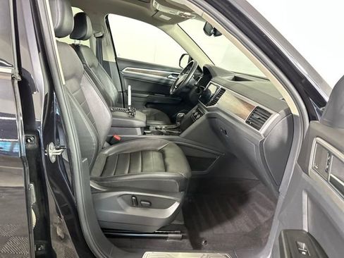 Used 2019 Volkswagen Atlas SEL Premium image 28