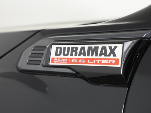 Certified 2025 GMC Sierra 2500 AT4 w/ AT4 Premium Plus Package image 9