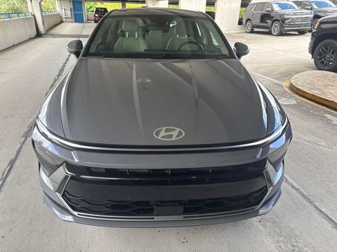Used 2025 Hyundai Sonata SE FWD image 18