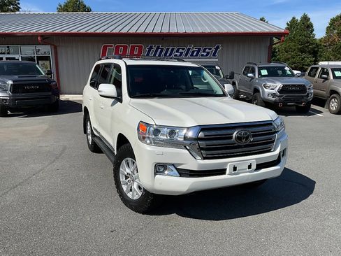Used 2016 Toyota Land Cruiser image 1