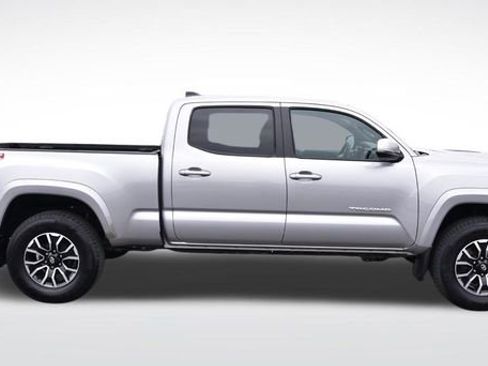 Certified 2021 Toyota Tacoma TRD Sport image 5