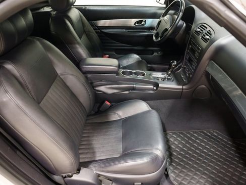 Used 2004 Ford Thunderbird RWD image 18