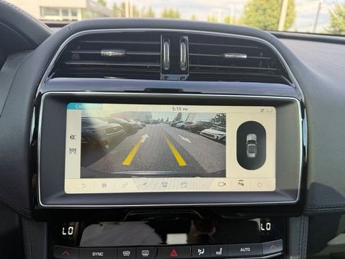 Used 2020 Jaguar F-PACE Prestige AWD/4WD image 19