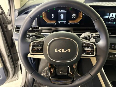 New 2026 Kia Carnival EX FWD image 19