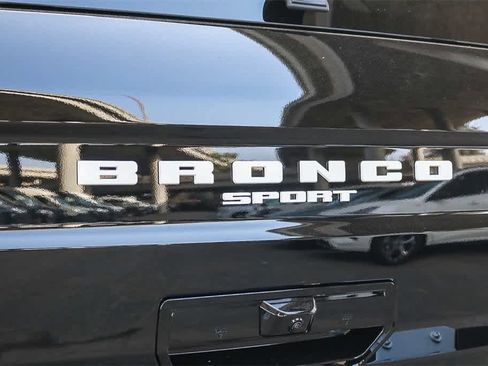 New 2025 Ford Bronco Sport Outer Banks w/ Sasquatch Outer Banks Package image 10
