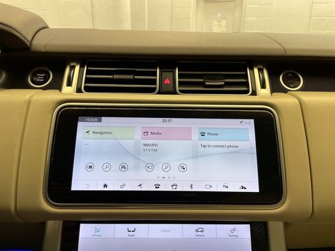 Used 2021 Land Rover Range Rover Westminster Edition image 14